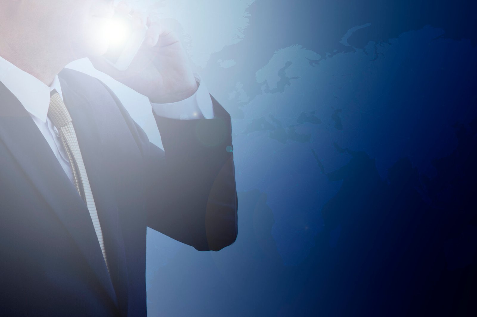 Sentient AI Agents for Ecommerce businessman talking on the phone